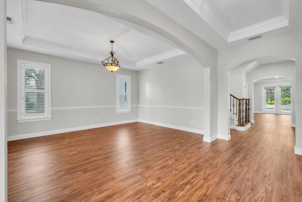 Listing photo id 6 for 16301 Dunlindale Drive