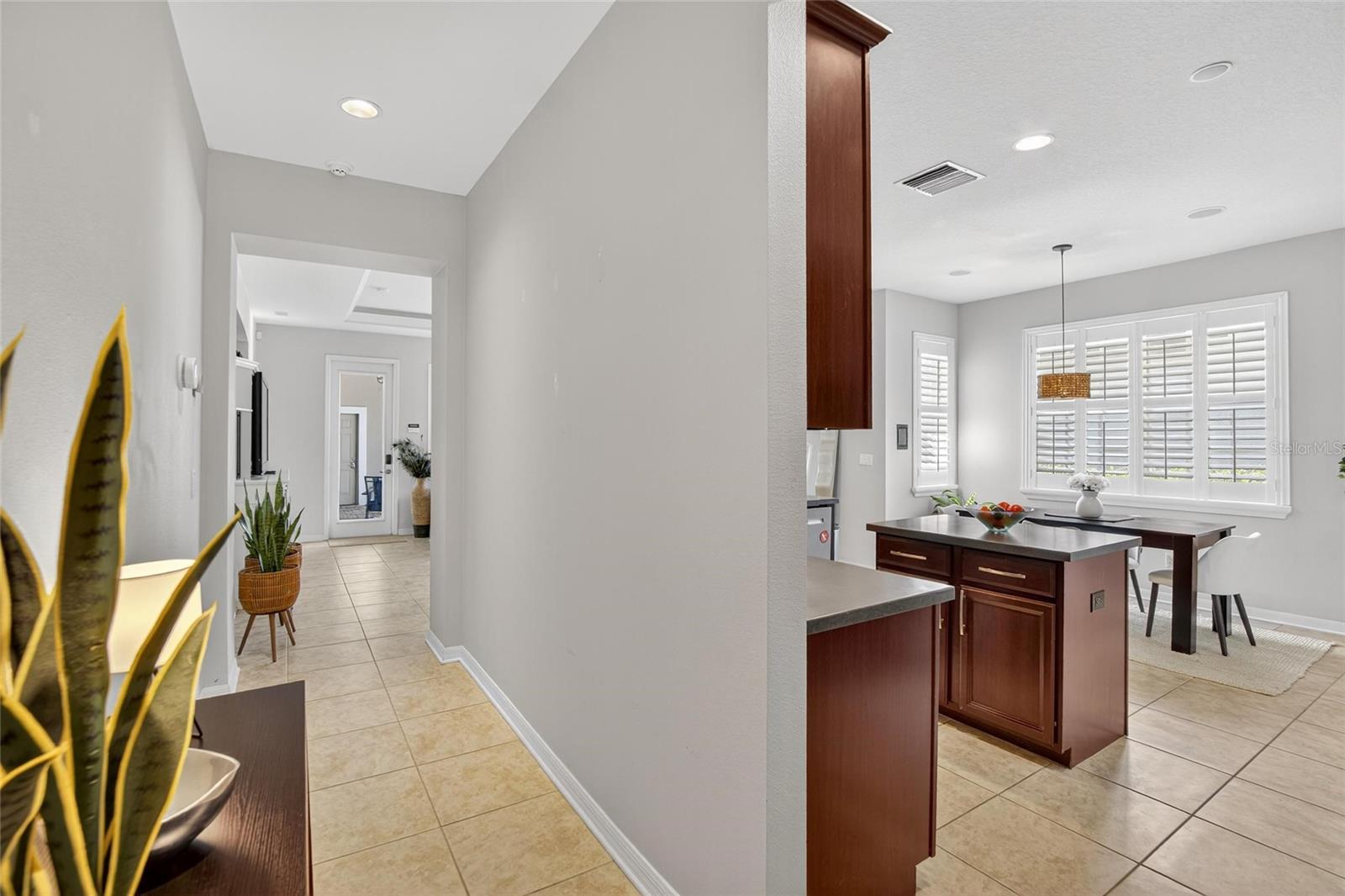 Image 12 of 39 For 5906 Palmettoside Street