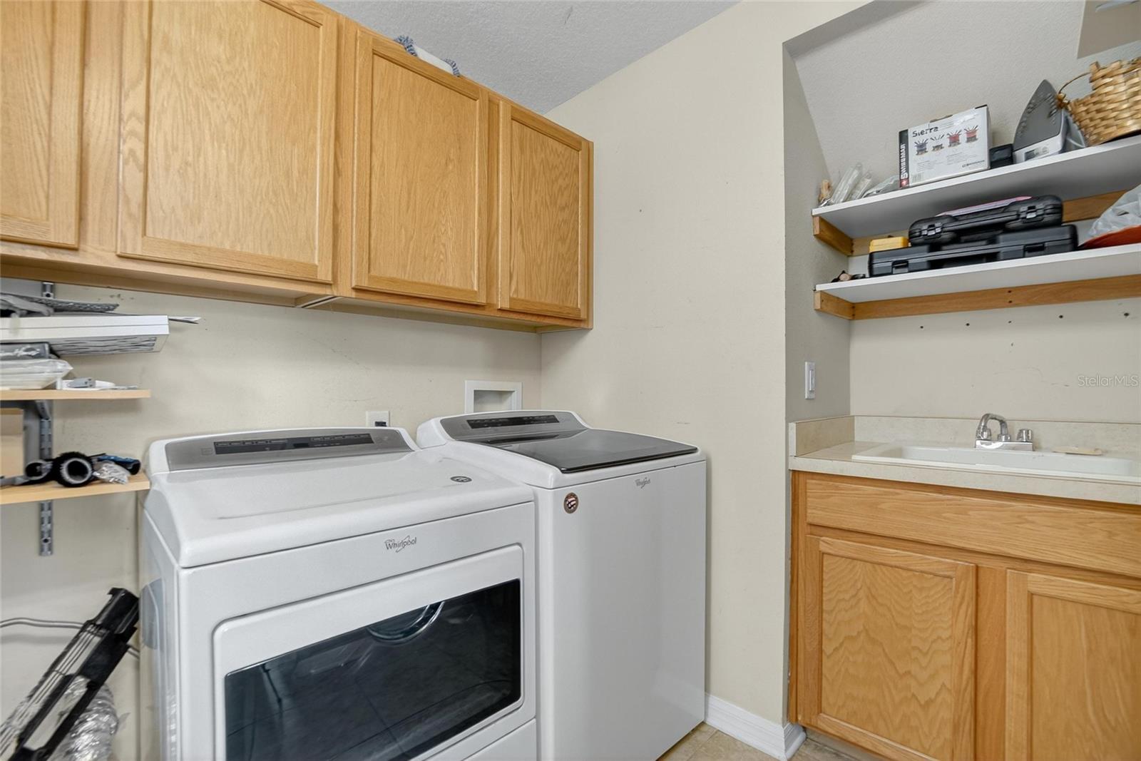 Image 21 of 39 For 5906 Palmettoside Street