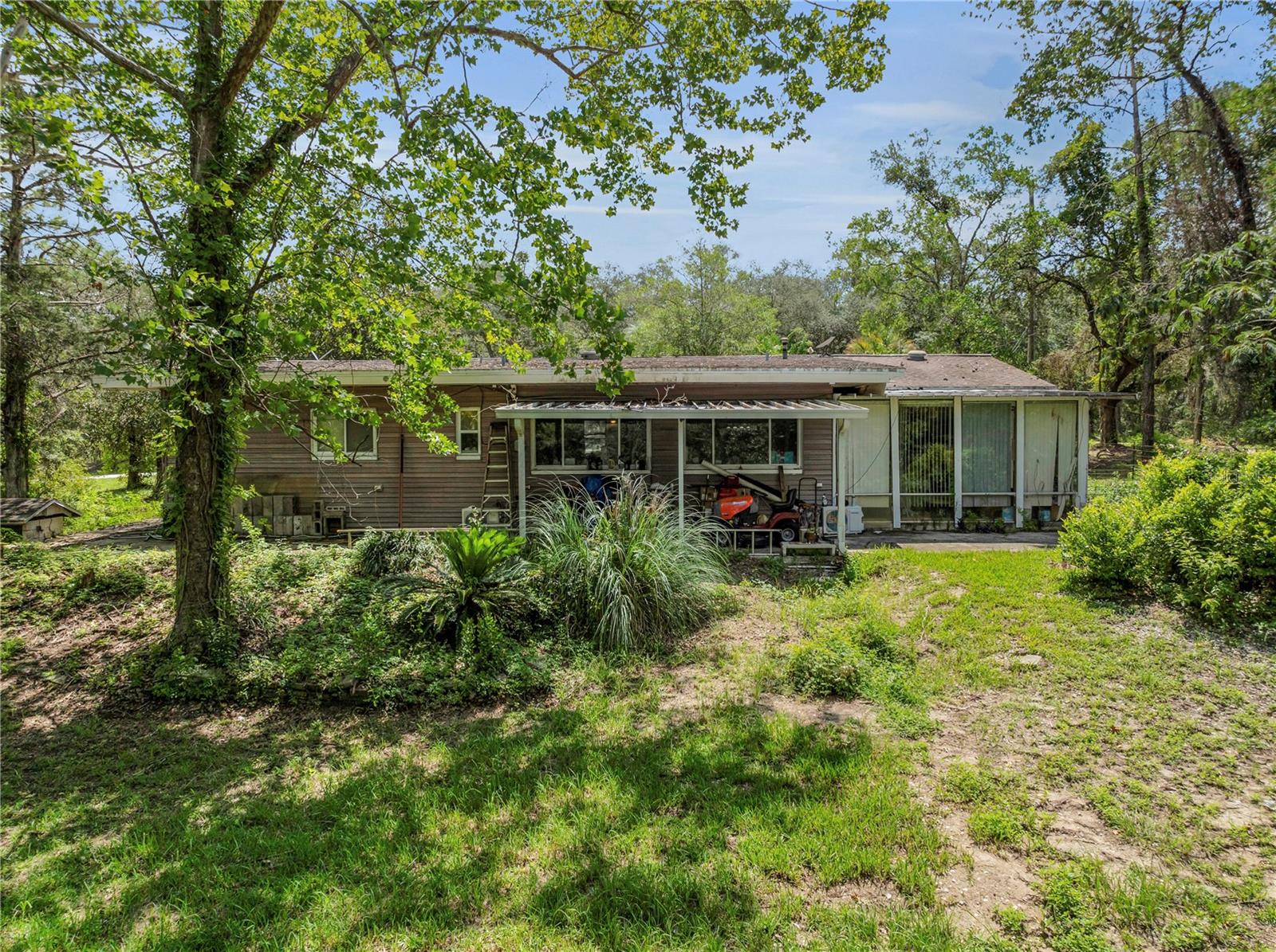 Image 21 of 38 For 1058 Breezy Drive
