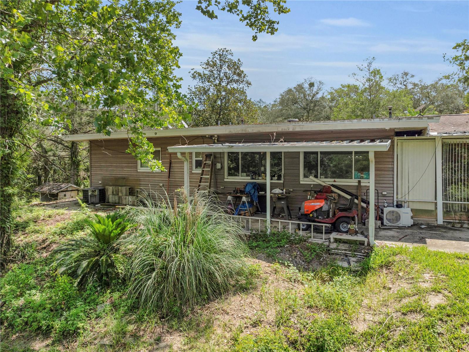Image 24 of 38 For 1058 Breezy Drive