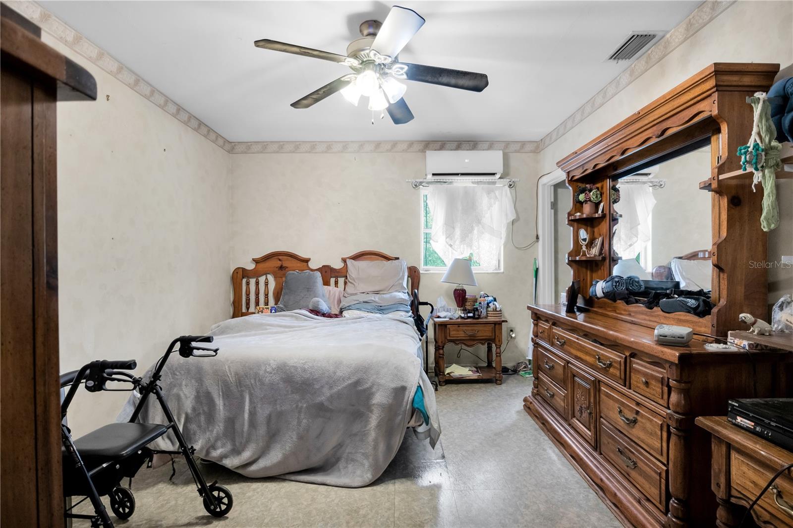Image 30 of 38 For 1058 Breezy Drive