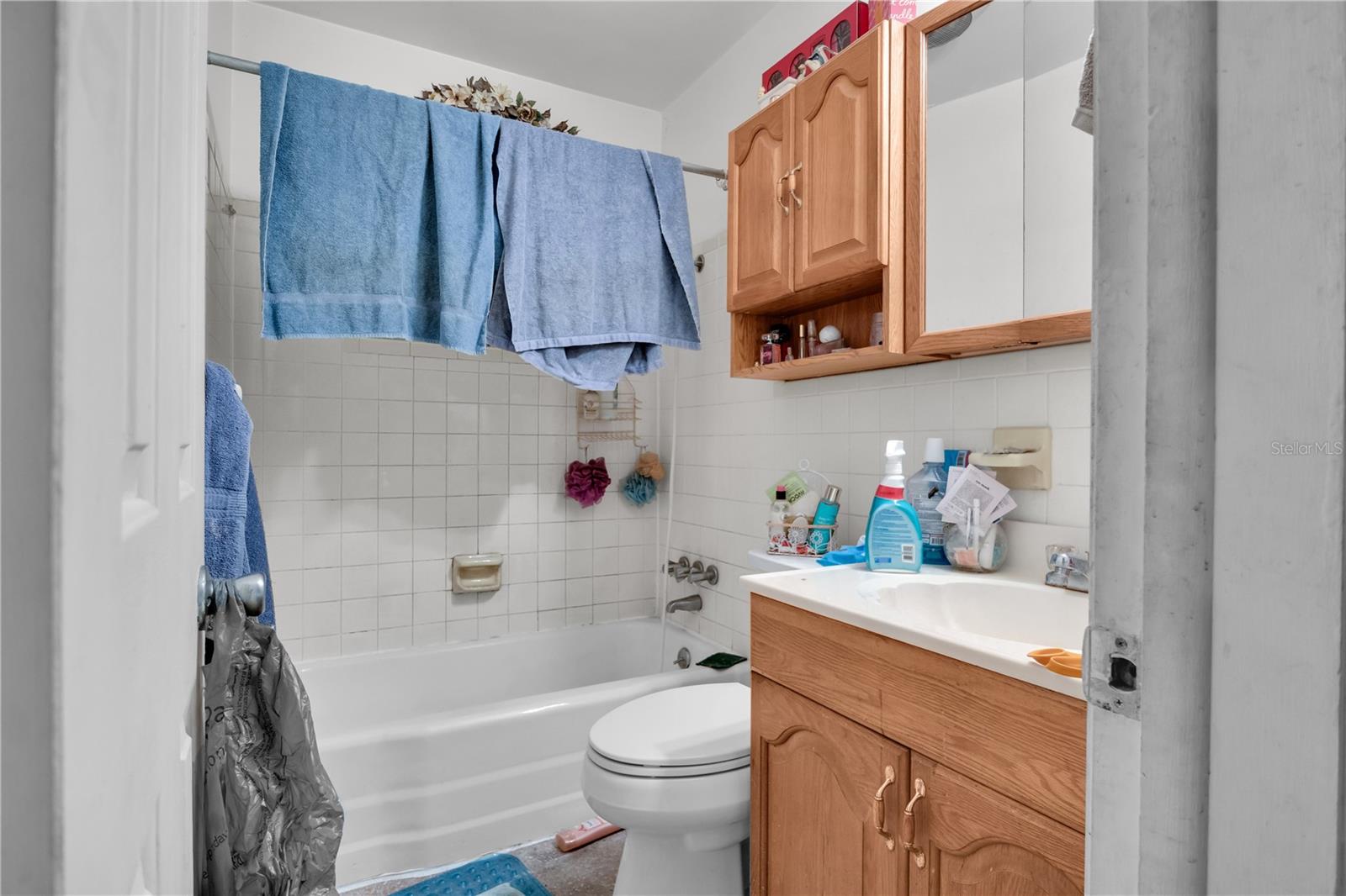 Image 9 of 38 For 1058 Breezy Drive