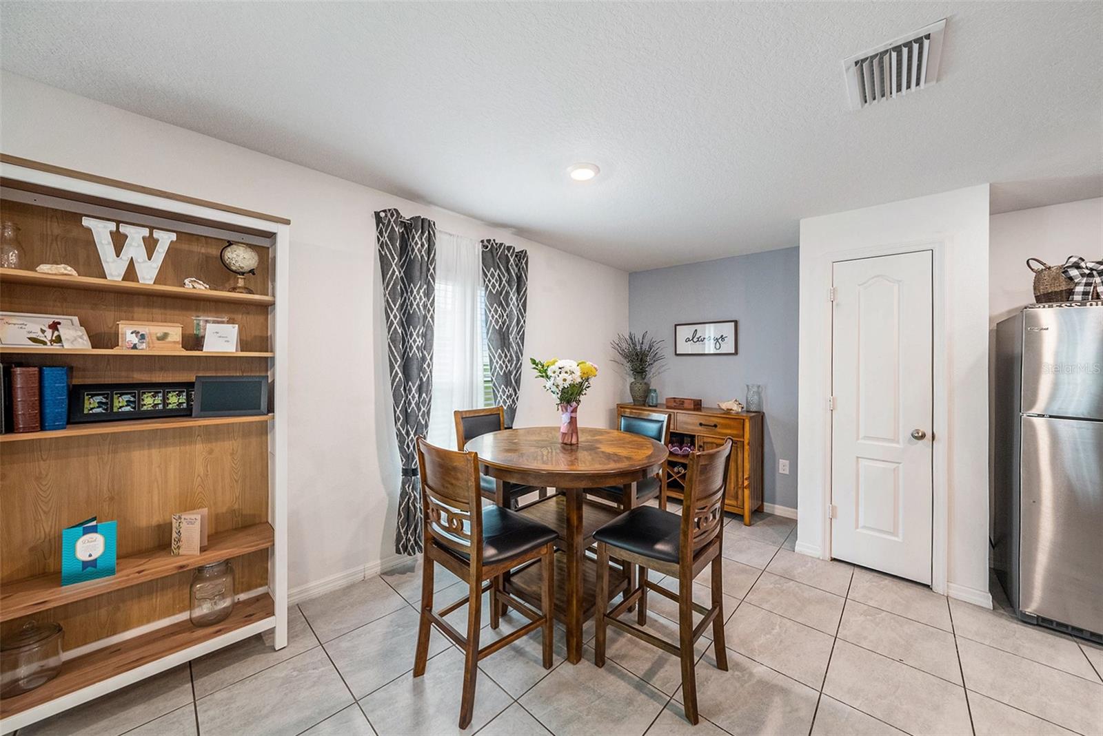 Image 11 of 29 For 9426 Southern Charm Circle