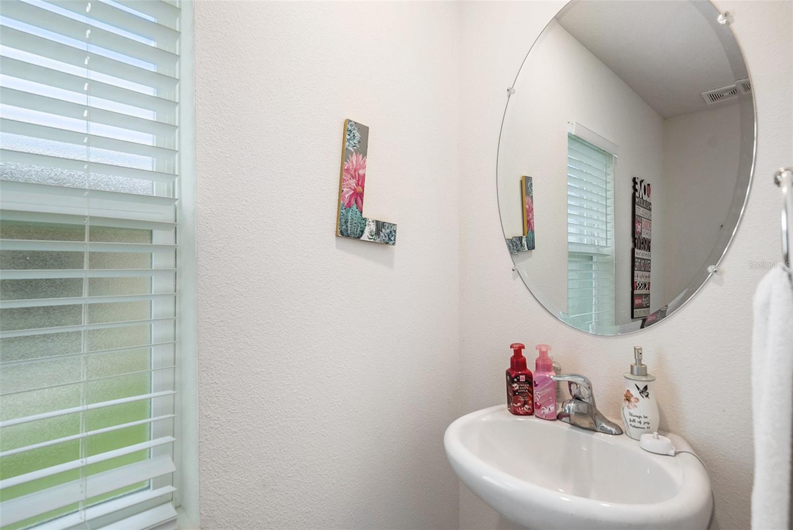 Image 16 of 29 For 9426 Southern Charm Circle