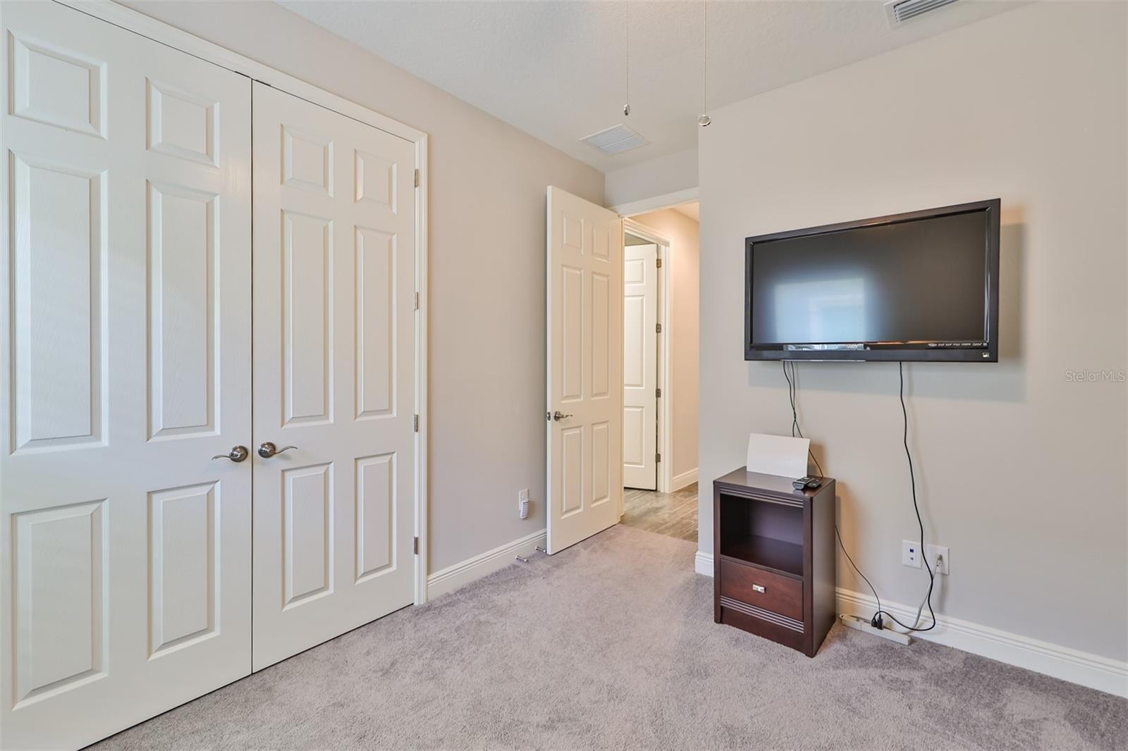 Image 28 of 71 For 7411 Windport Lane