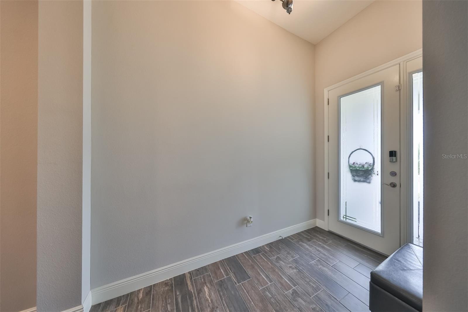 Image 6 of 71 For 7411 Windport Lane