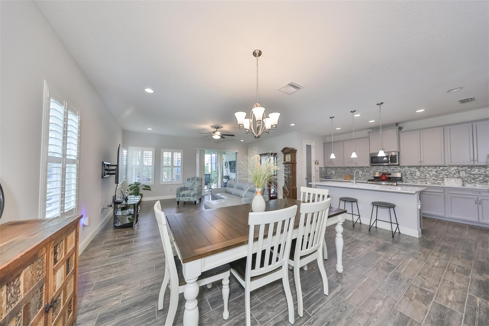 Image 9 of 71 For 7411 Windport Lane