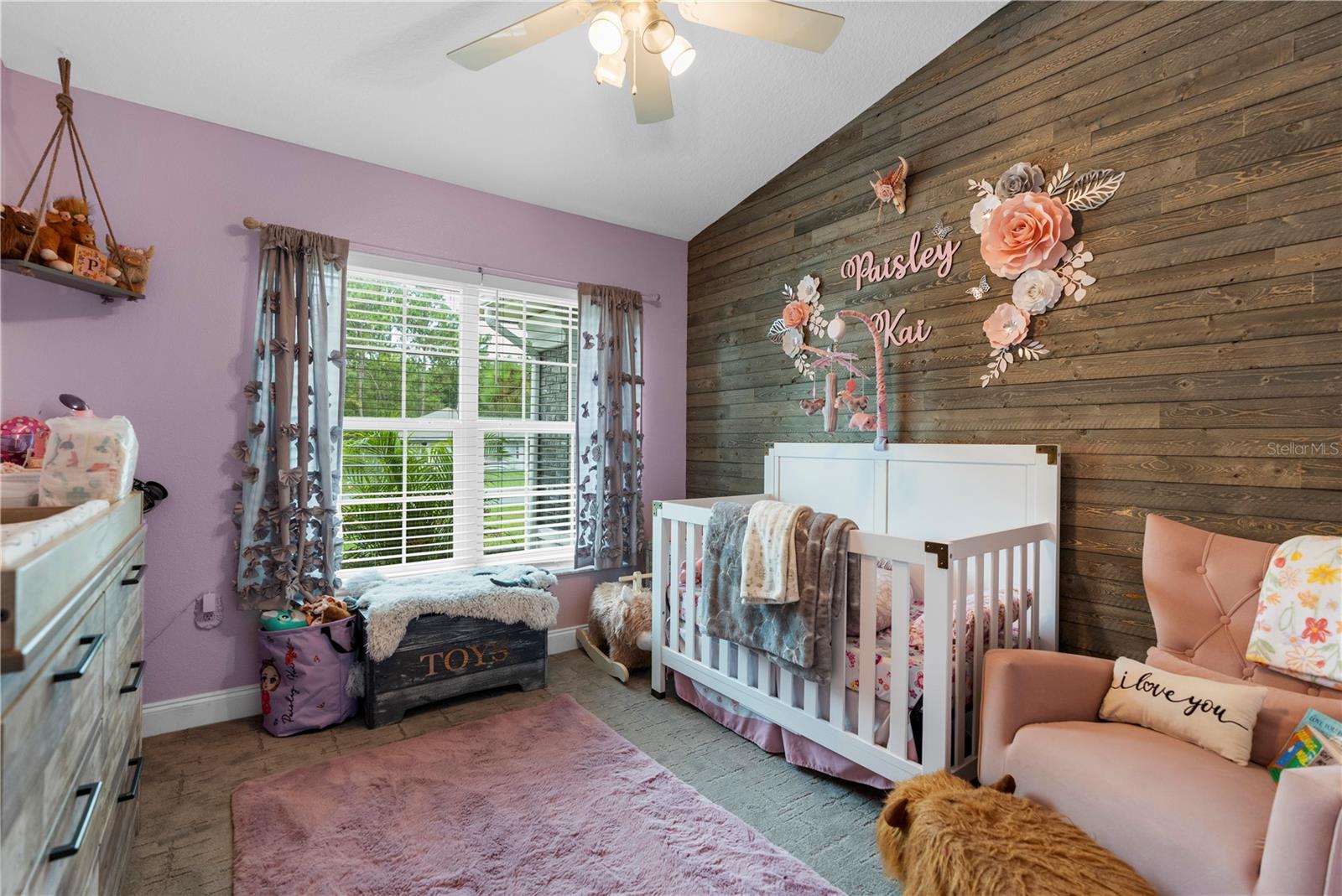 Listing photo id 31 for 9 Plumbago Court