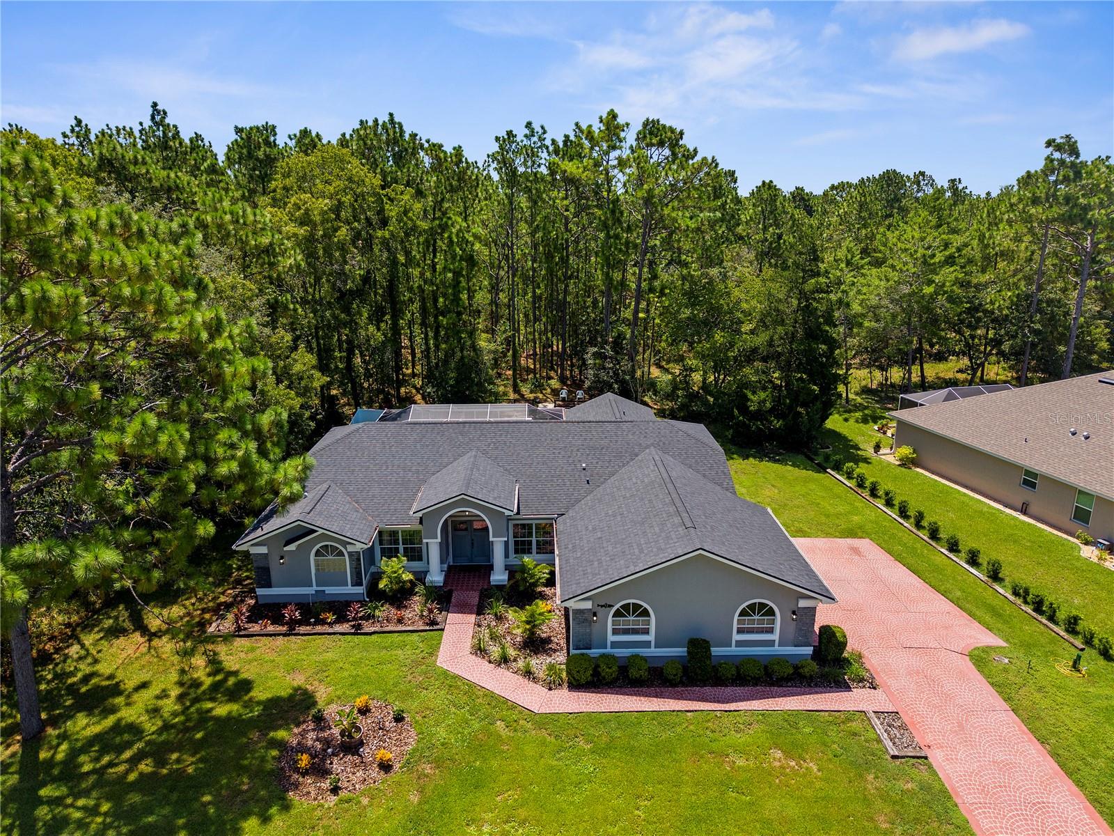 Listing photo id 51 for 9 Plumbago Court