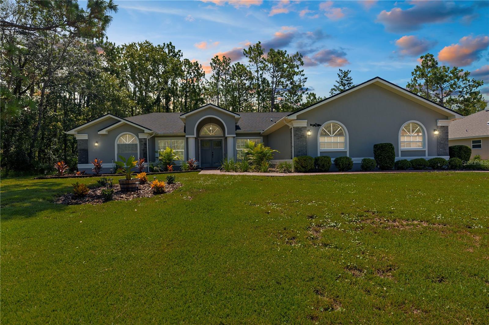 Listing photo id 56 for 9 Plumbago Court