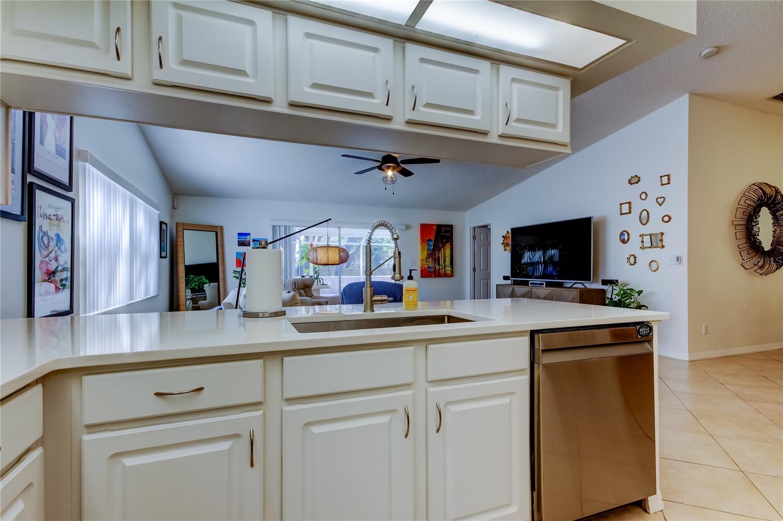 Image 10 of 47 For 4967 162nd Avenue N