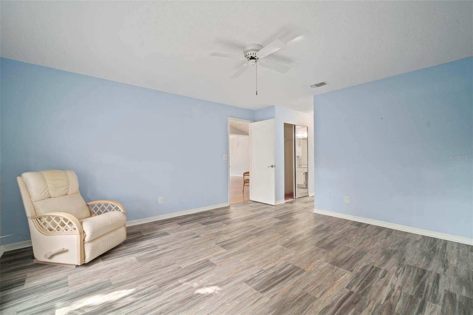 Image 11 of 41 For 1609 Laughton Place