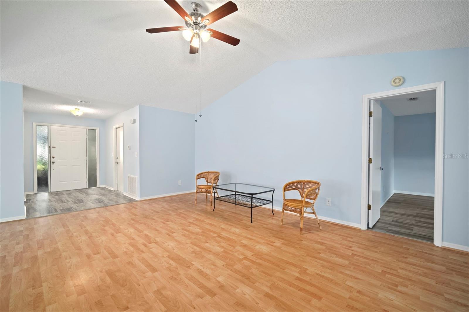 Image 16 of 41 For 1609 Laughton Place