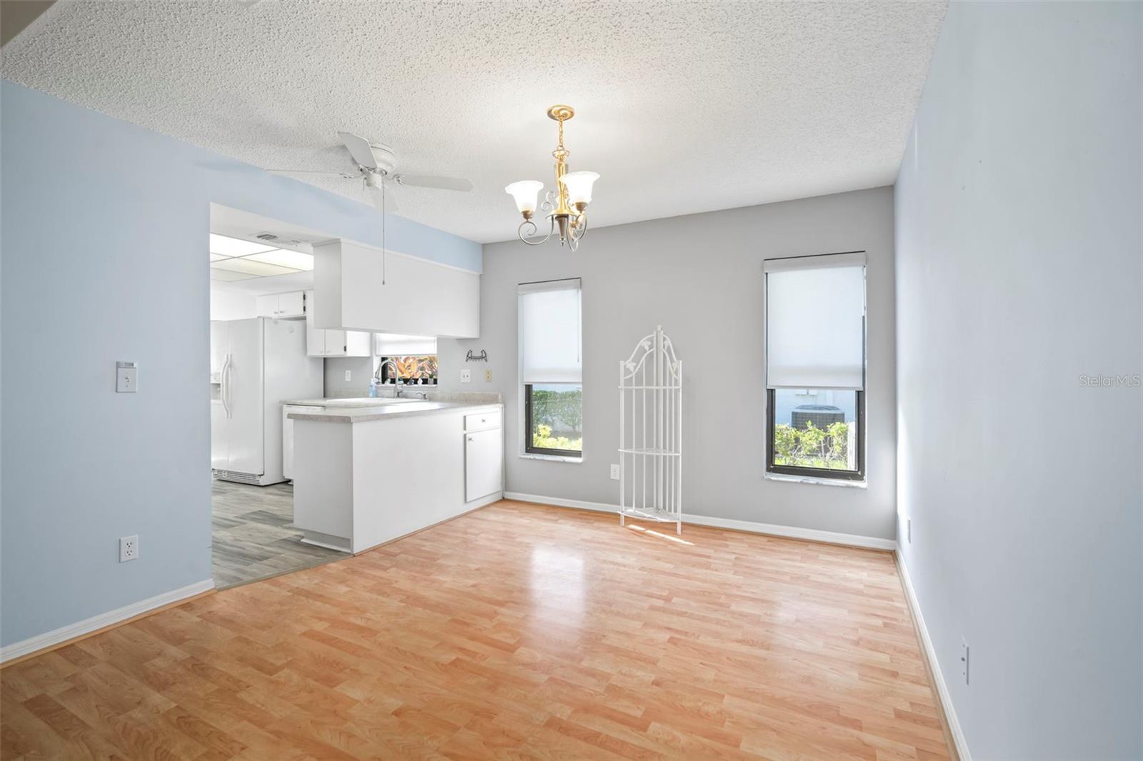Image 18 of 41 For 1609 Laughton Place