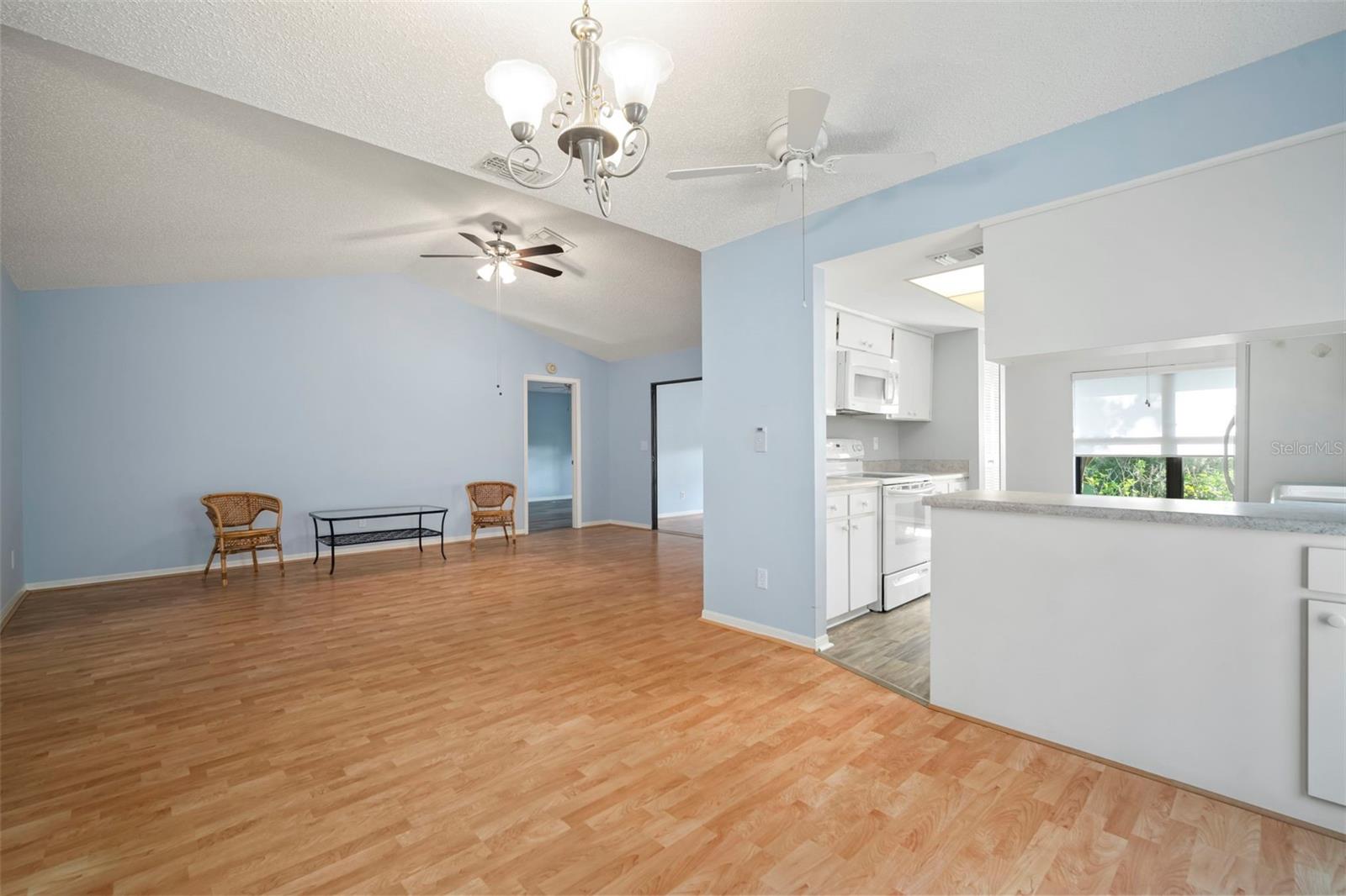 Image 19 of 41 For 1609 Laughton Place