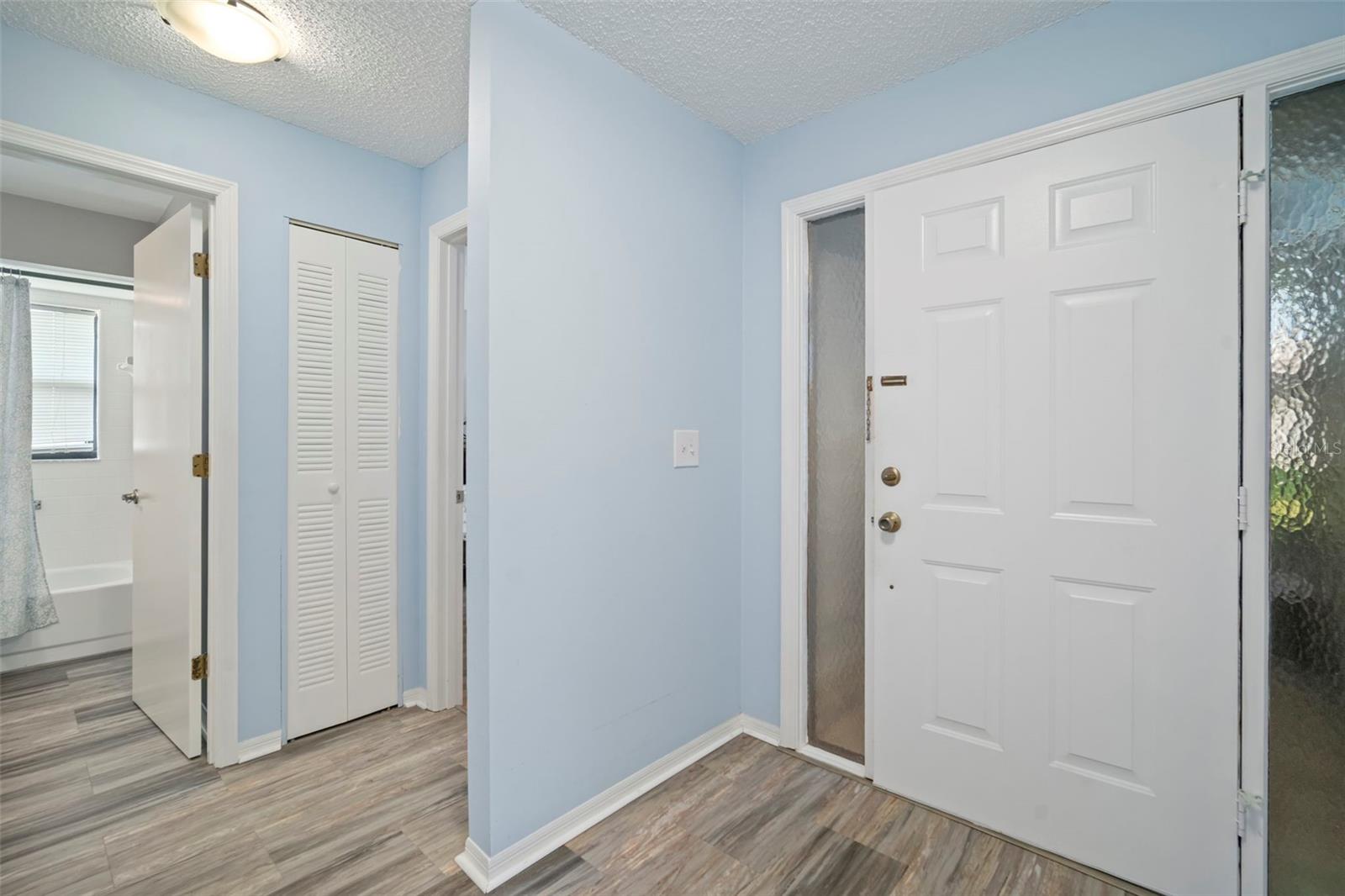 Image 6 of 41 For 1609 Laughton Place