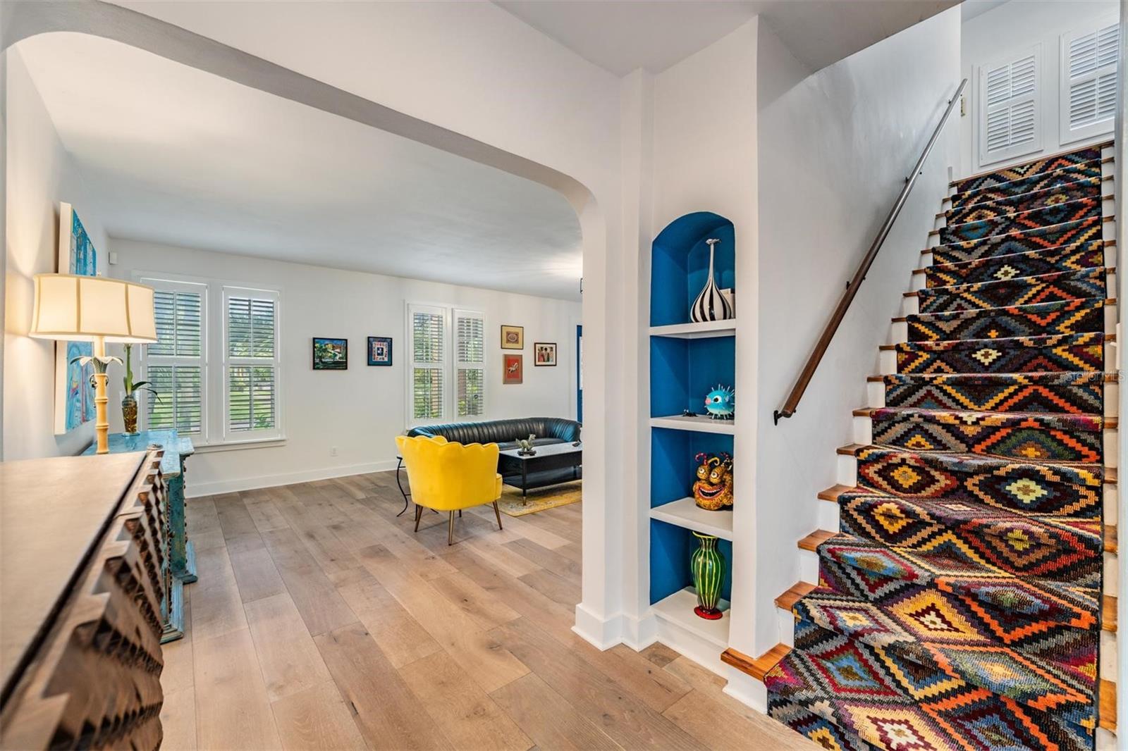 Image 10 of 66 For 125 13th Avenue N