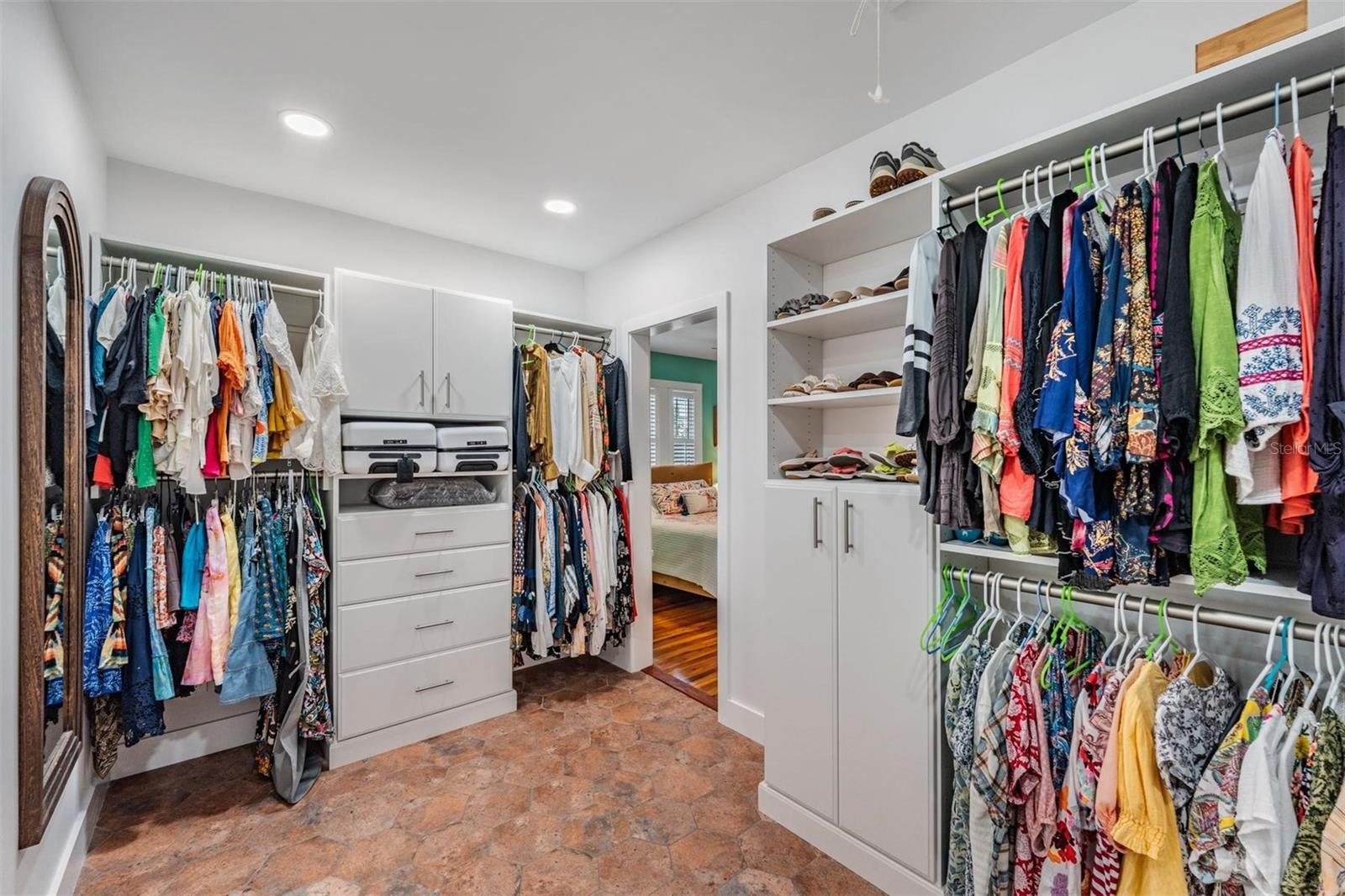 Image 36 of 66 For 125 13th Avenue N