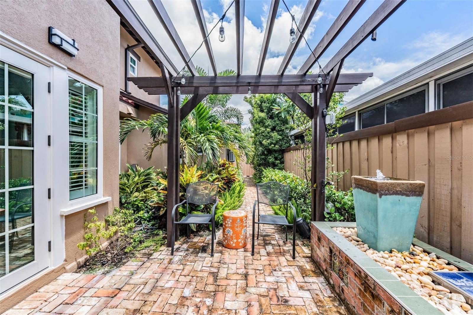 Image 41 of 66 For 125 13th Avenue N