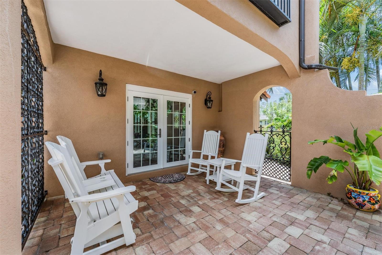Image 49 of 66 For 125 13th Avenue N