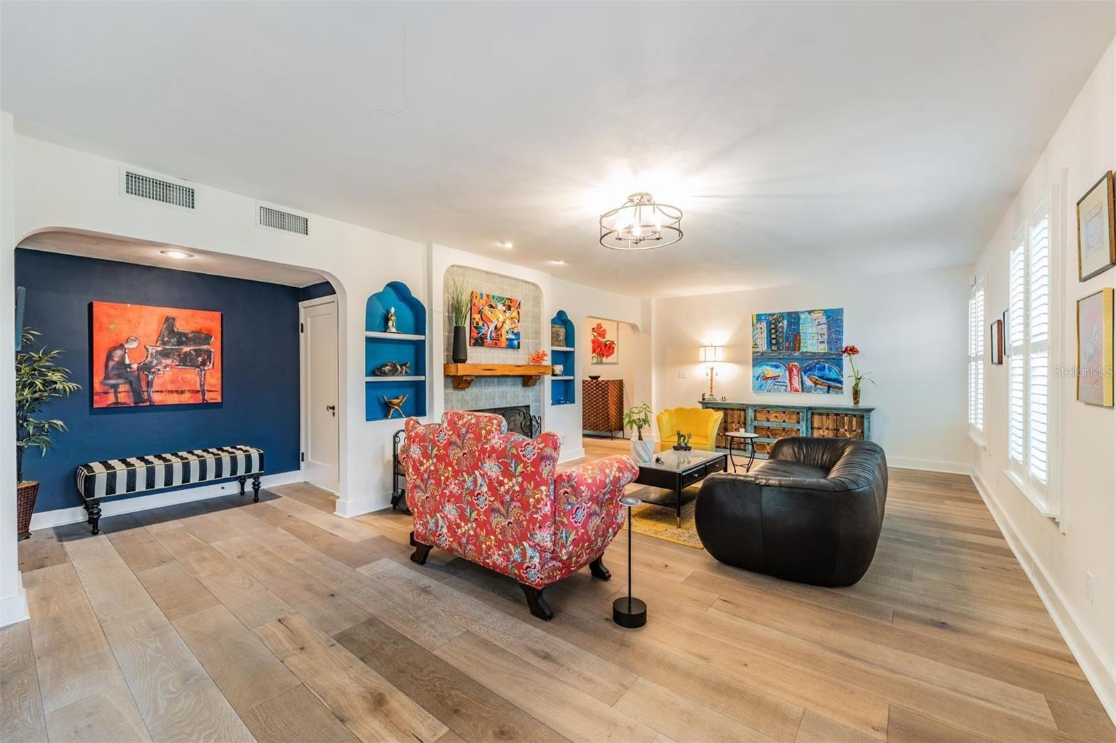 Image 6 of 66 For 125 13th Avenue N