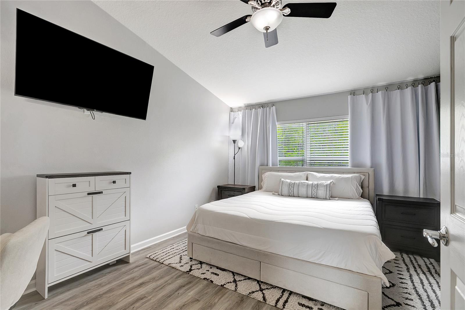 Image 32 of 67 For 10455 Westpark Preserve Boulevard