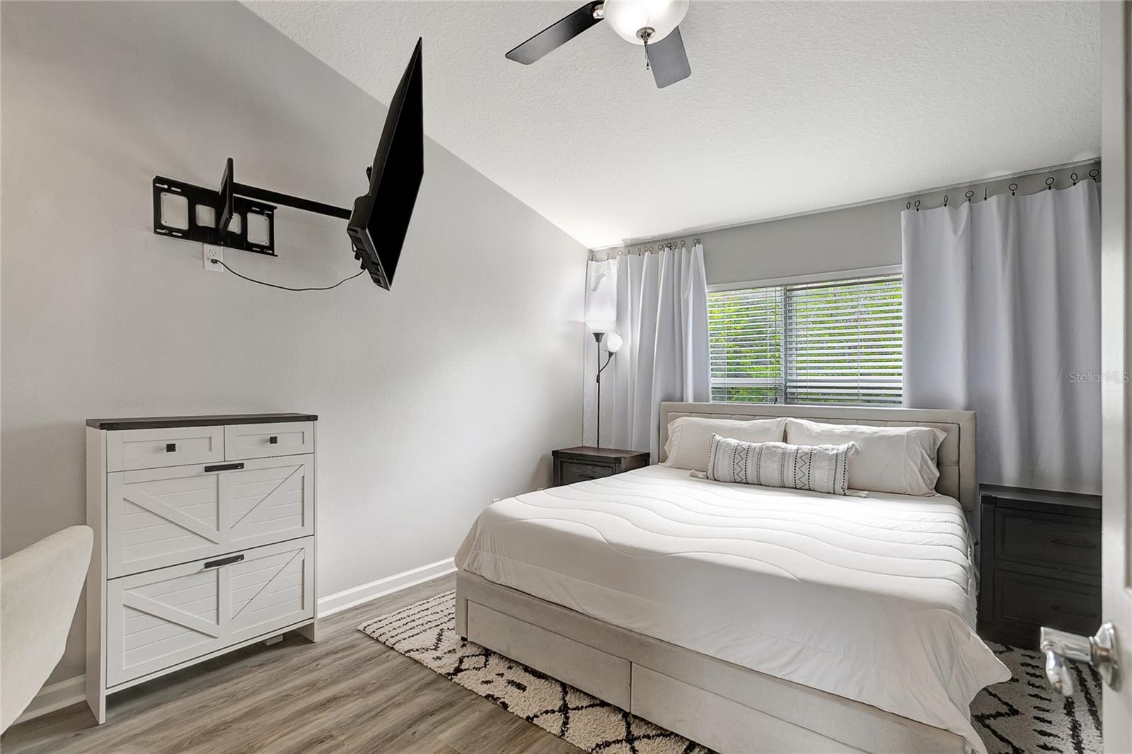 Image 33 of 67 For 10455 Westpark Preserve Boulevard