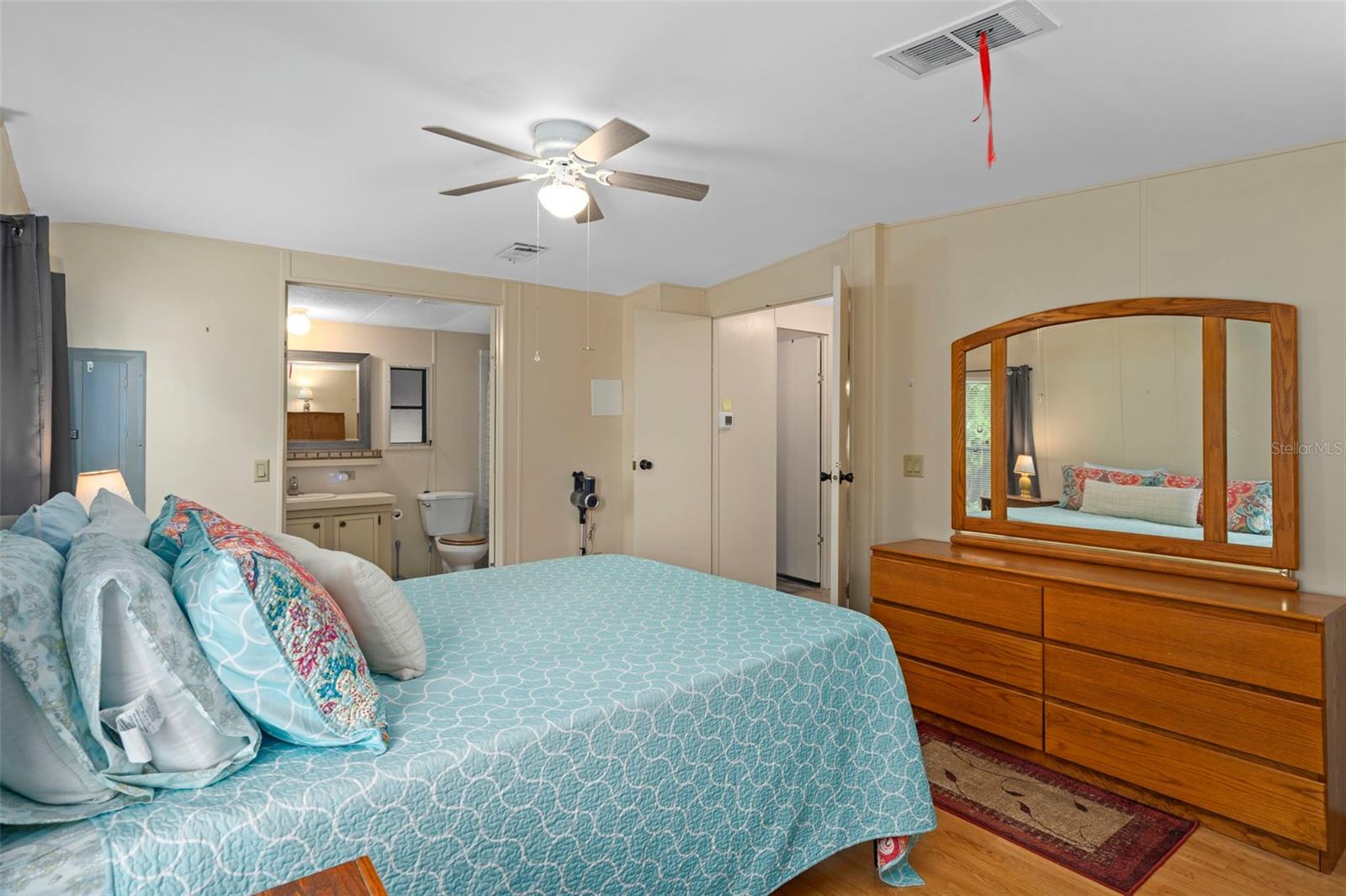 Listing photo id 23 for 8123 Dalavan Drive