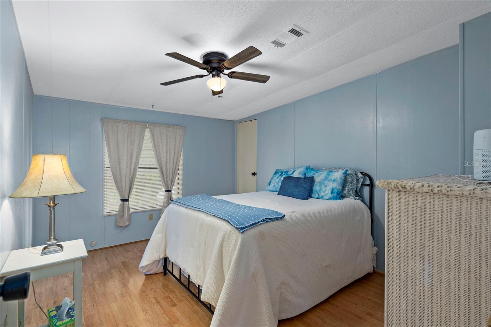 Listing photo id 27 for 8123 Dalavan Drive