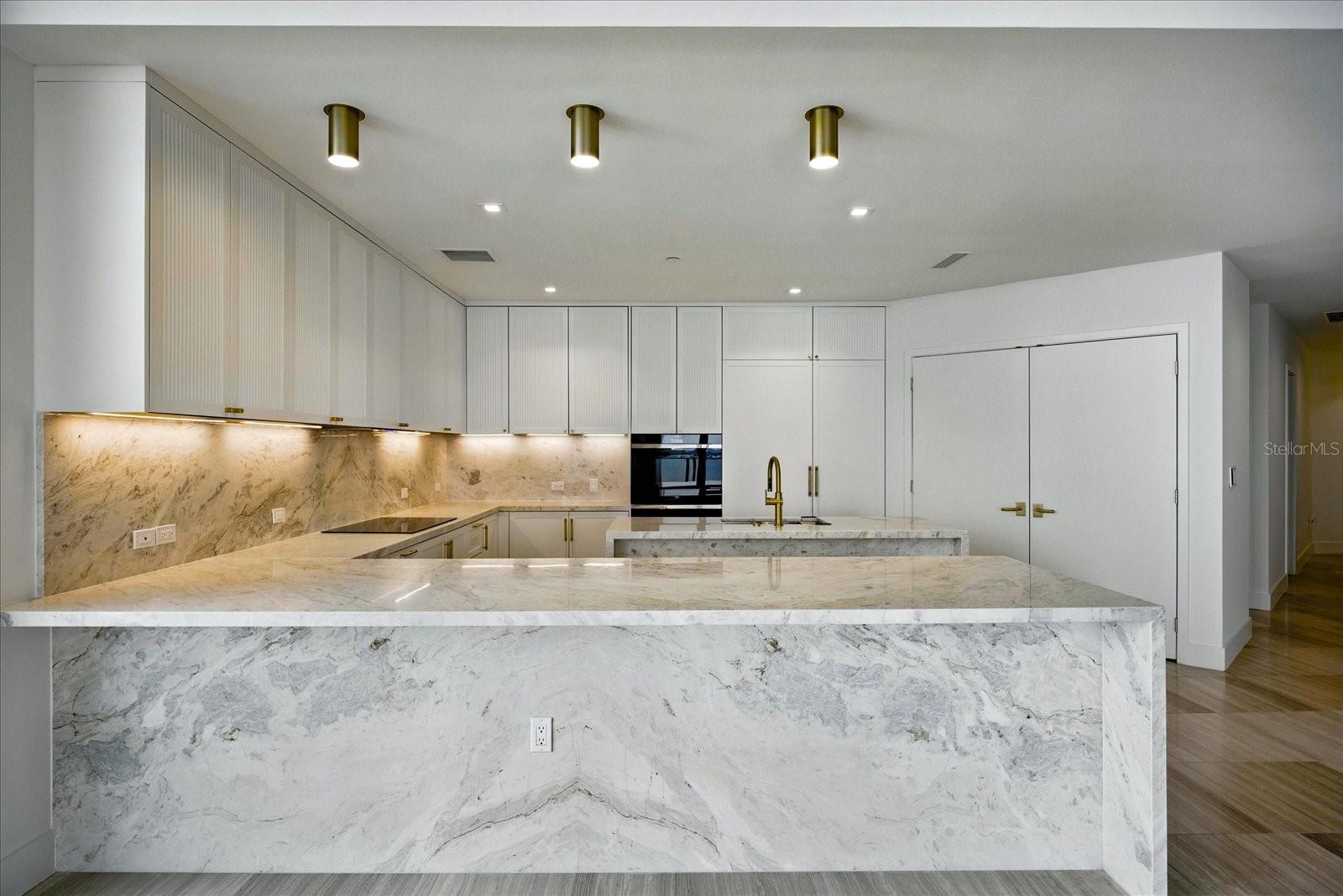 Image 13 of 85 For 2912 Santiago Street 1504