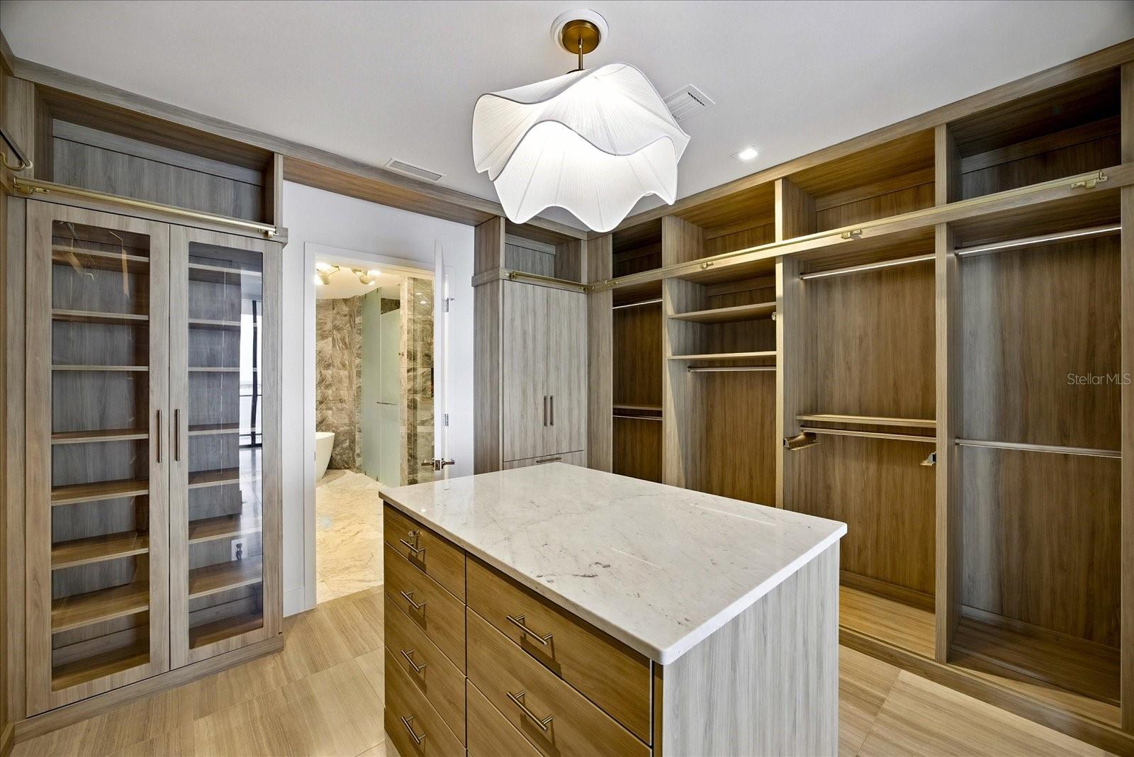 Image 21 of 85 For 2912 Santiago Street 1504