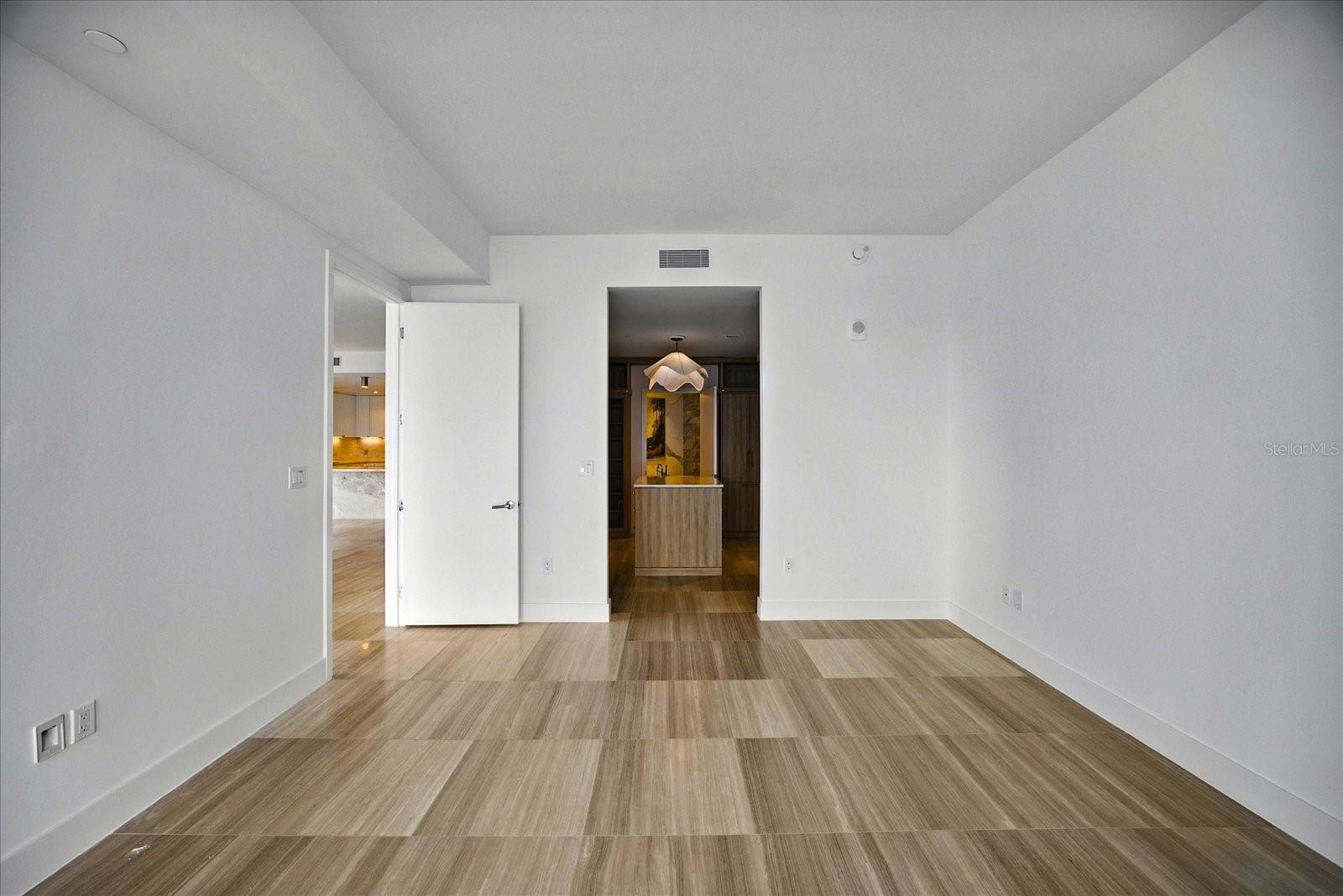 Image 27 of 85 For 2912 Santiago Street 1504