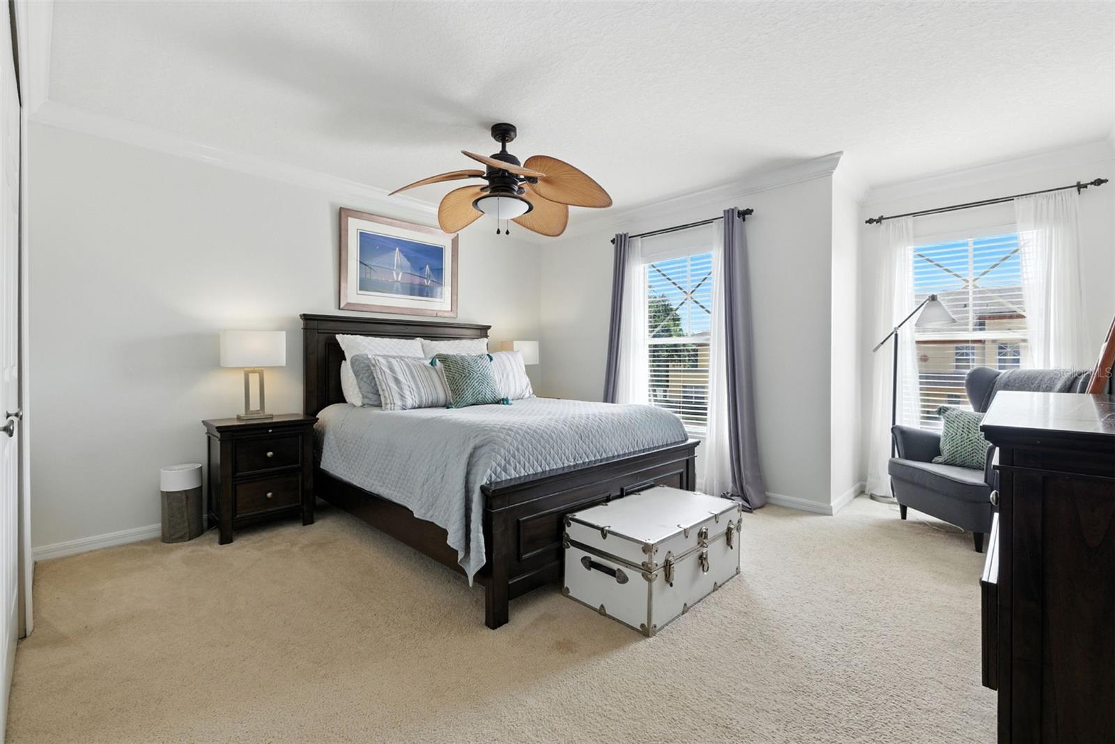 Listing photo id 14 for 3853 Island Way