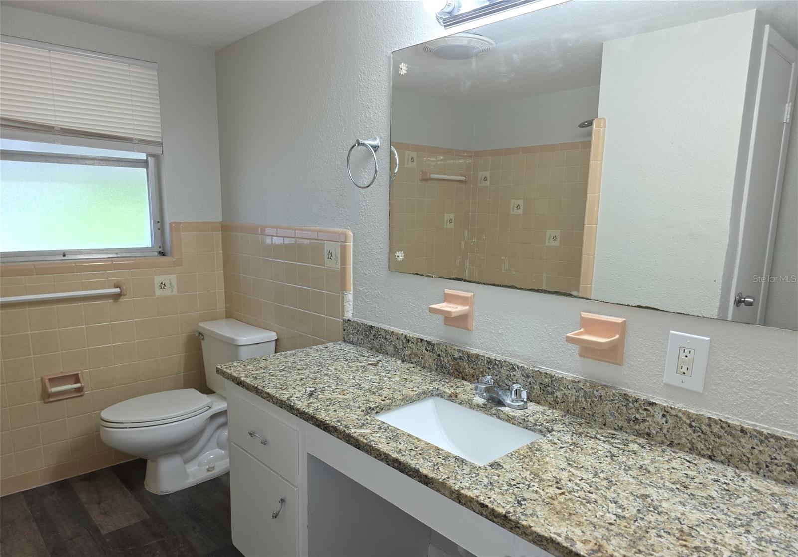Image 8 of 10 For 1447 Jasmine Way