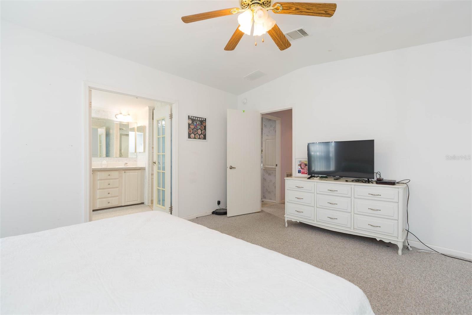 Image 14 of 43 For 10045 Hamp Drive