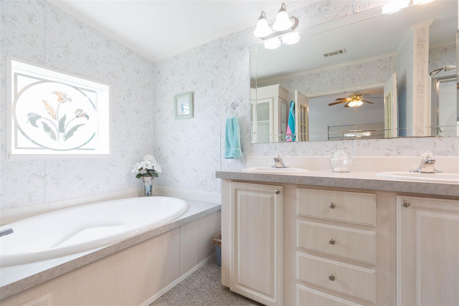 Image 17 of 43 For 10045 Hamp Drive