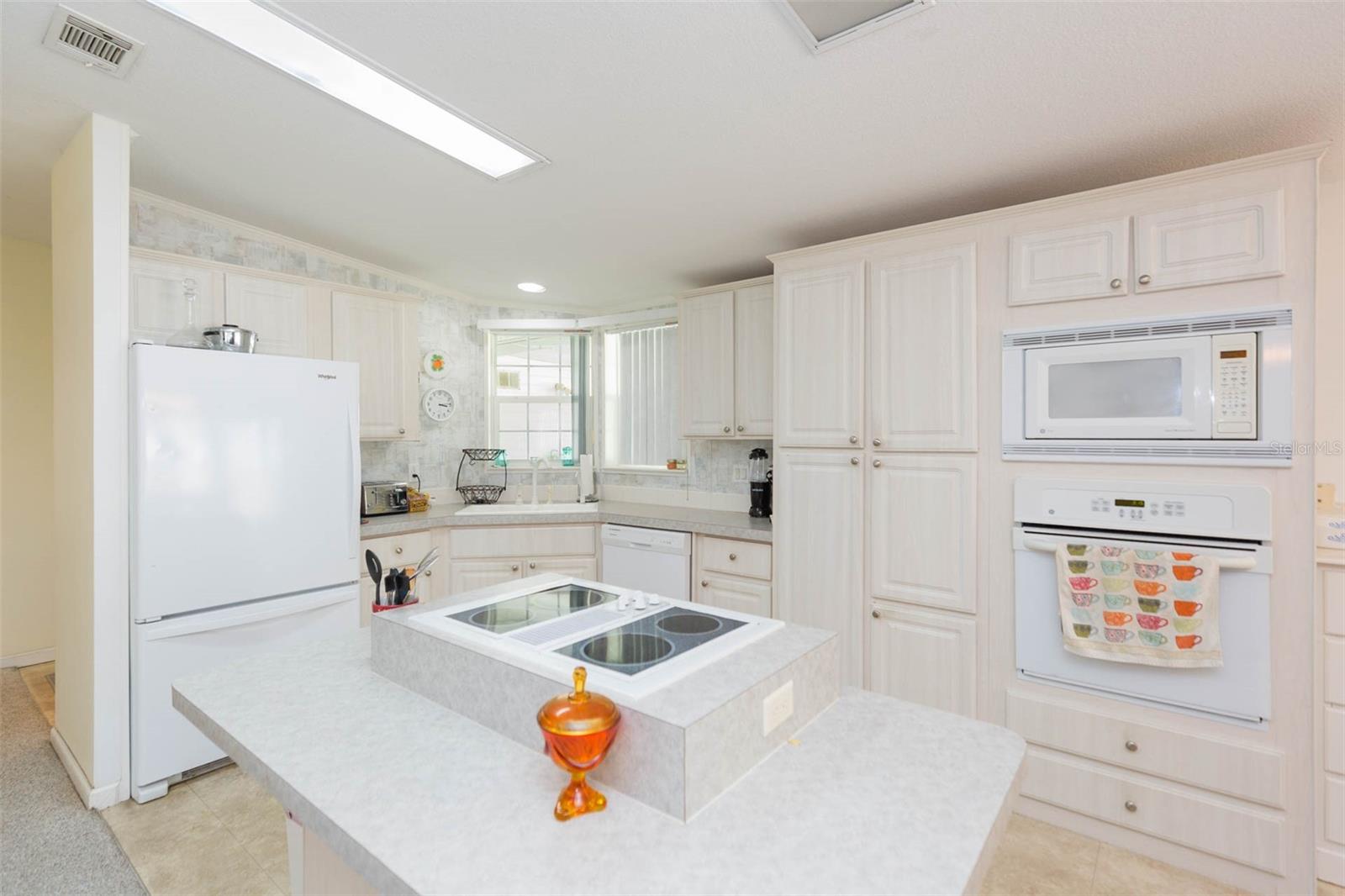 Image 3 of 43 For 10045 Hamp Drive