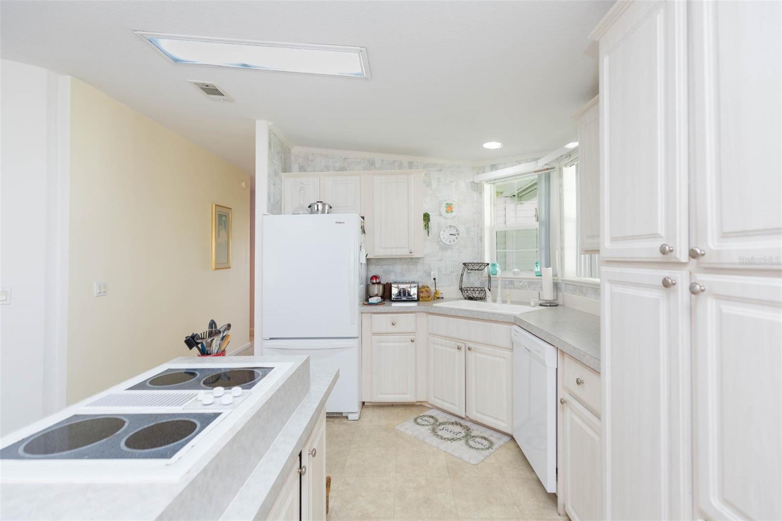 Image 5 of 43 For 10045 Hamp Drive