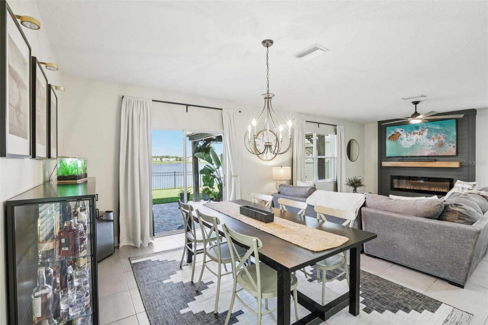 Image 13 of 39 For 3111 Suncoast Blend Drive