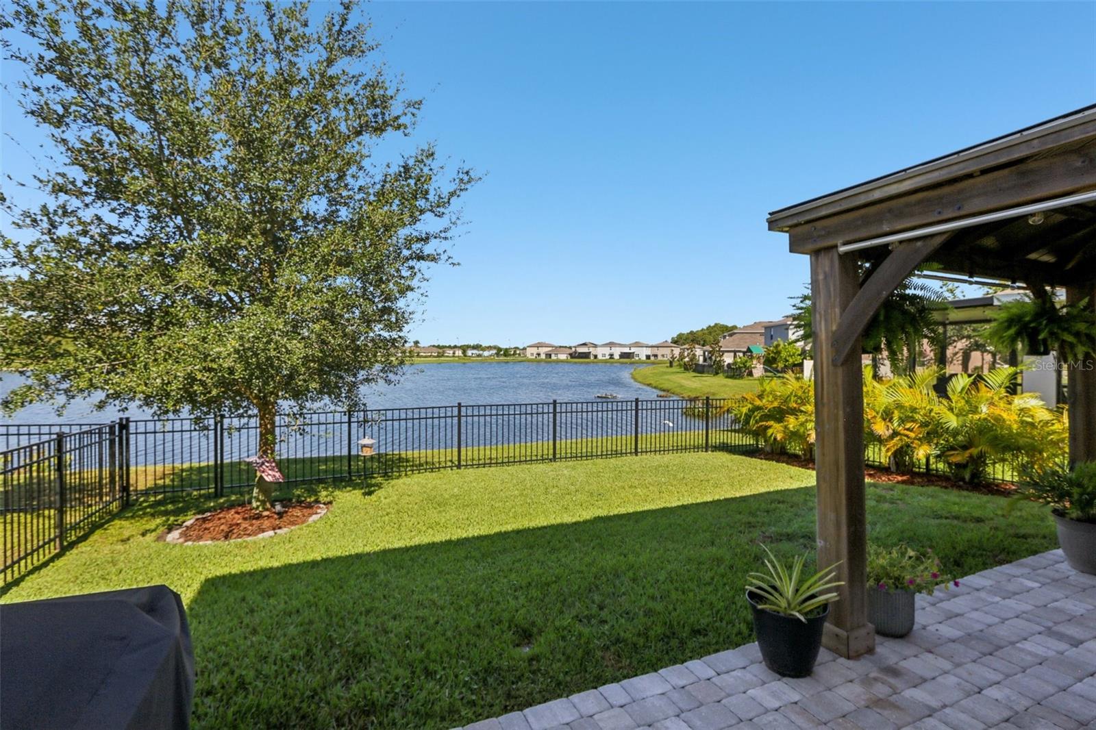 Image 15 of 39 For 3111 Suncoast Blend Drive