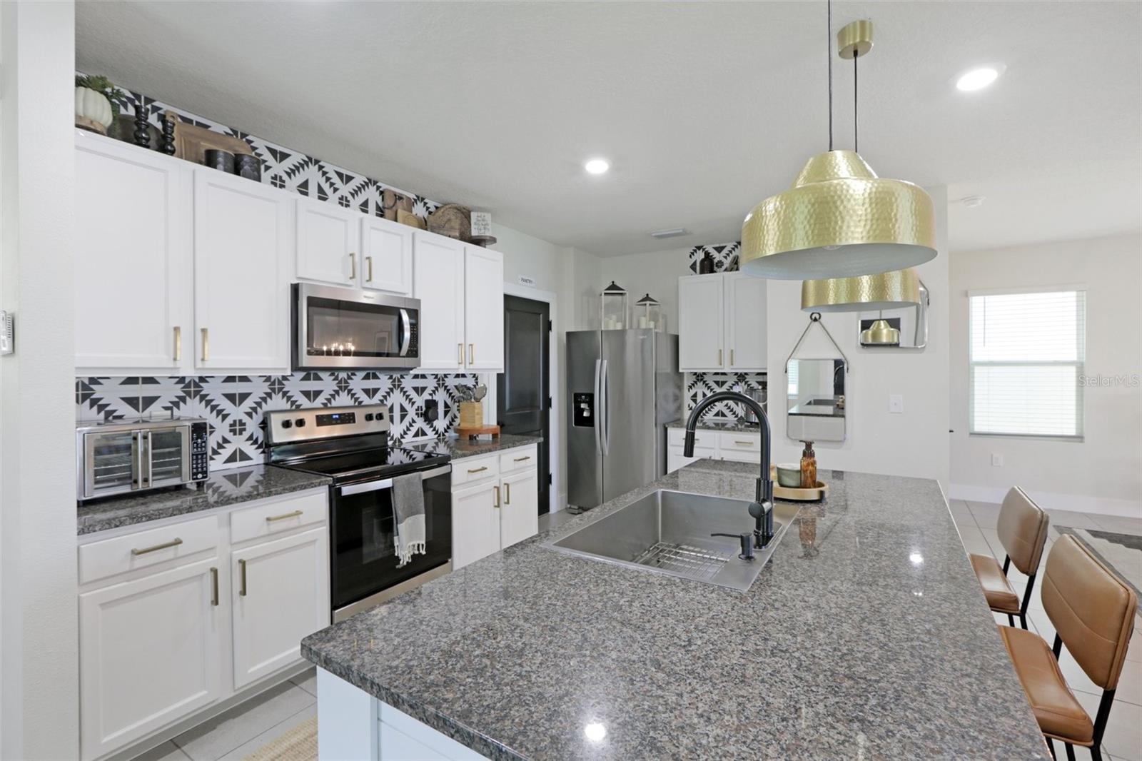 Image 8 of 39 For 3111 Suncoast Blend Drive