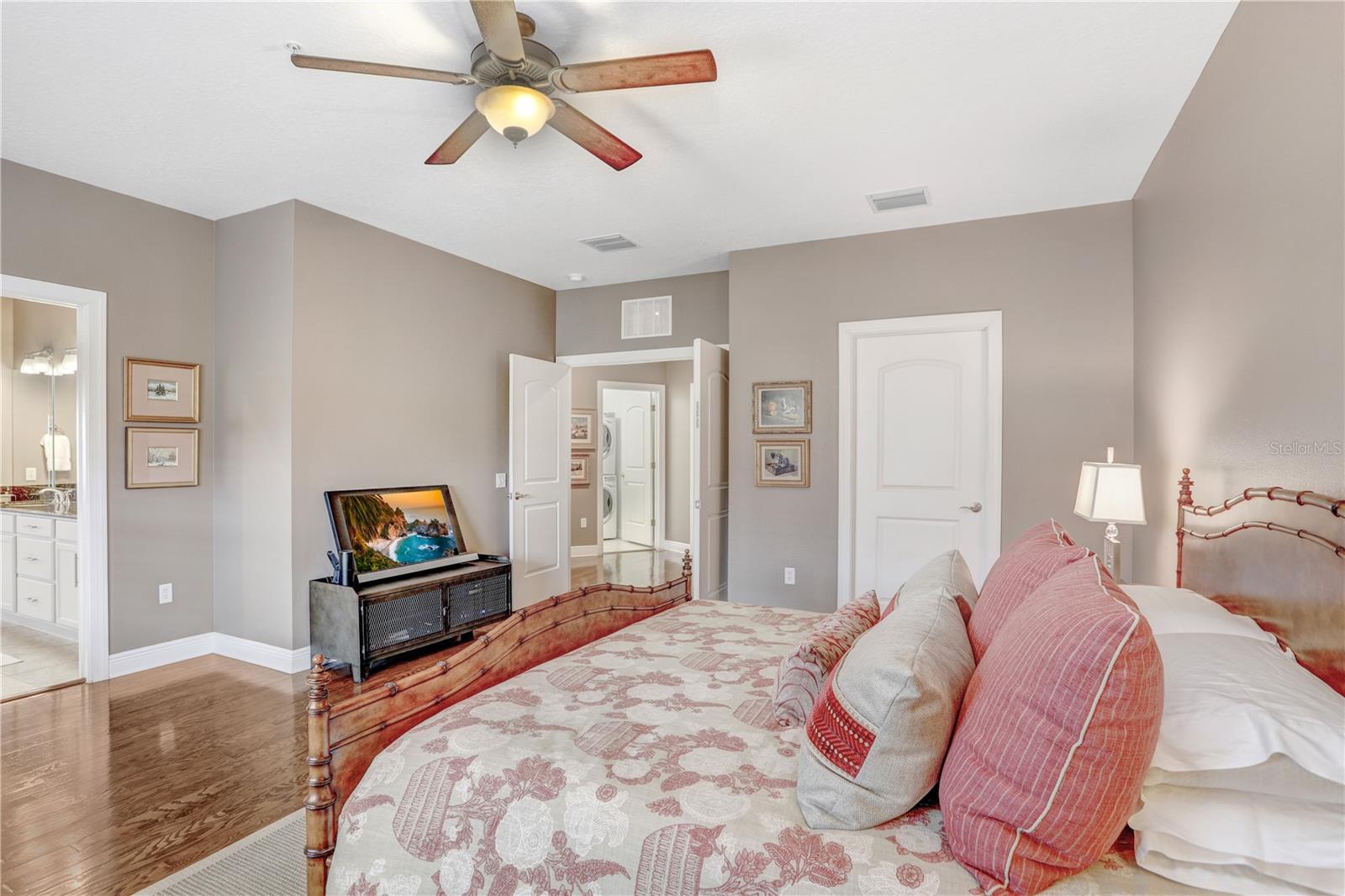 Image 15 of 31 For 1340 Bayshore Boulevard 407