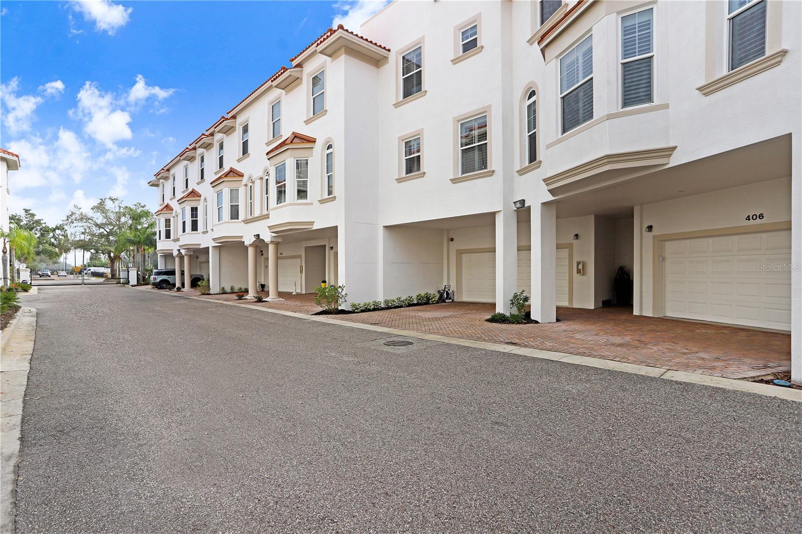 Image 4 of 31 For 1340 Bayshore Boulevard 407