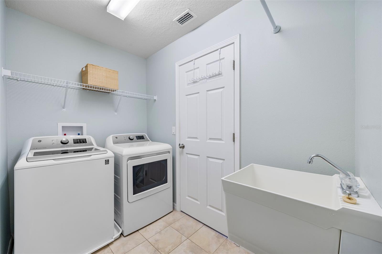 Image 26 of 60 For 3105 Winglewood Circle