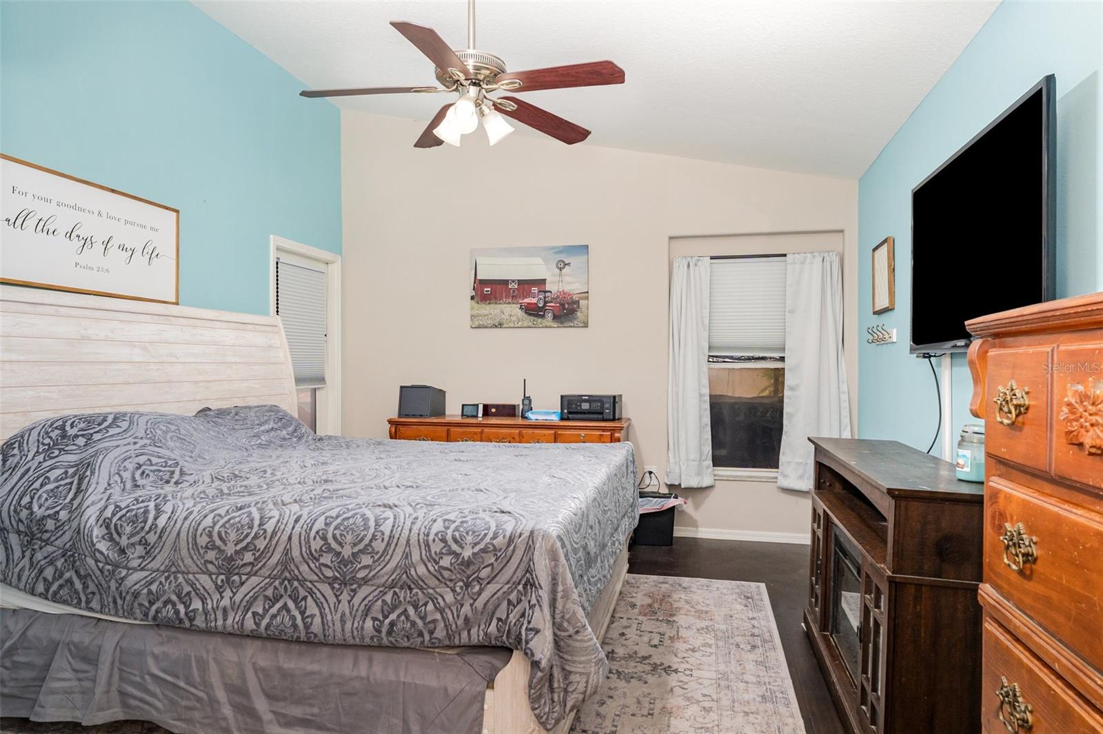 Image 12 of 27 For 7127 Cedarcrest Boulevard