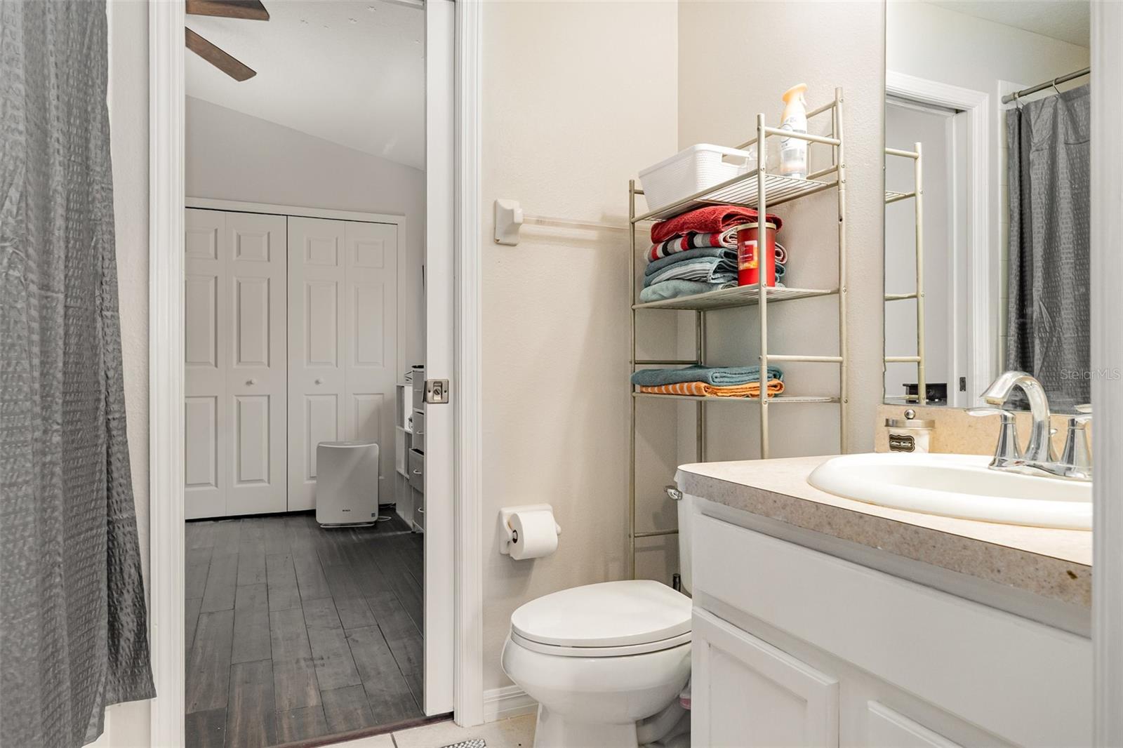 Image 19 of 27 For 7127 Cedarcrest Boulevard