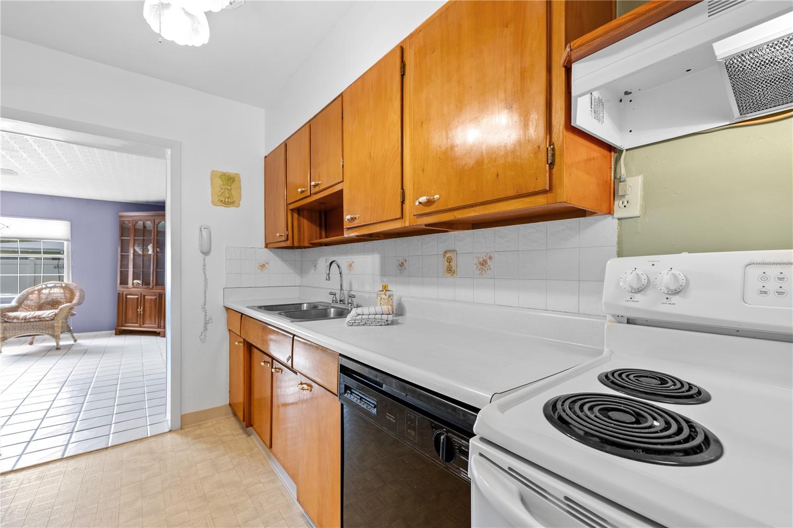 Image 13 of 40 For 7514 19th Avenue N