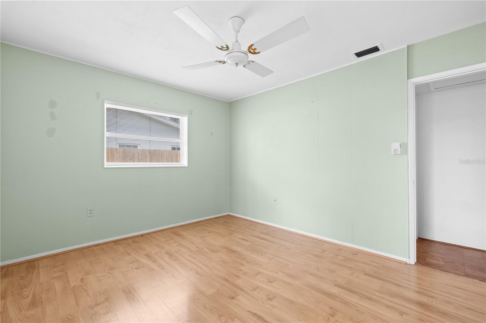 Image 17 of 40 For 7514 19th Avenue N