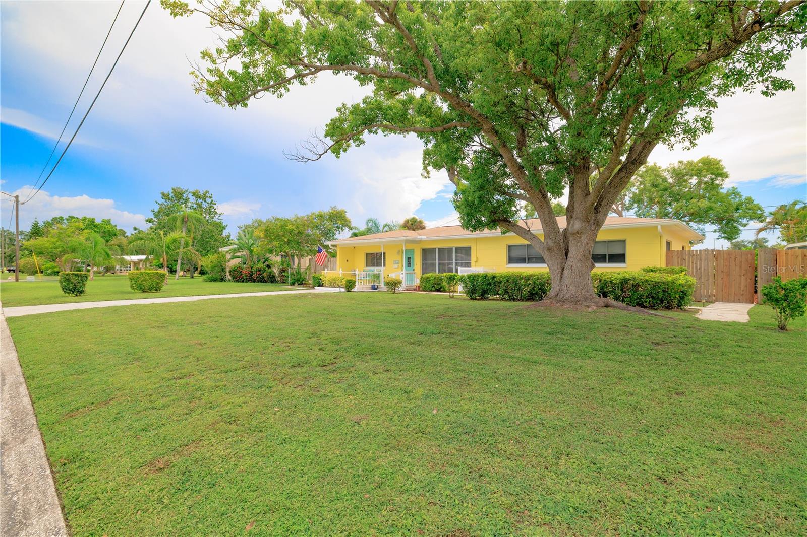 Image 37 of 40 For 7514 19th Avenue N
